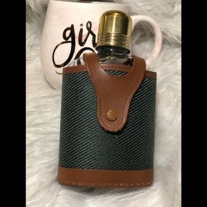 Vintage Abercrombie & Fitch Glass flask in case